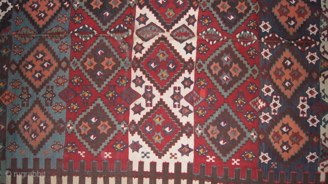 İt is nice Kurdish kilim
Ask about this
price:on request                         