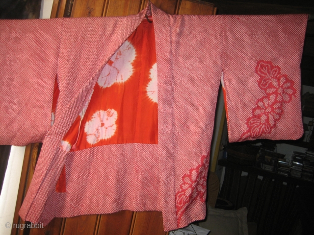 Japanese woman's kimono style silk garment with  Shibori Konoko style design, silk lining in Shibori (te-kumo).  Early 20th century.            