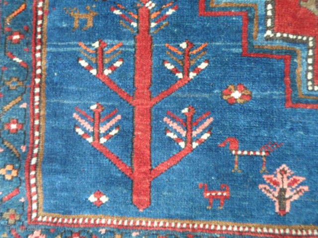 258x160 cm Antique KAZAKH >(Maybe a Borchalu).Very, very good condition.
Washed and ready for domestic use. Wool on wool and natural dyes.
More info or pictures on request. TY for your attention.
All the best  ...