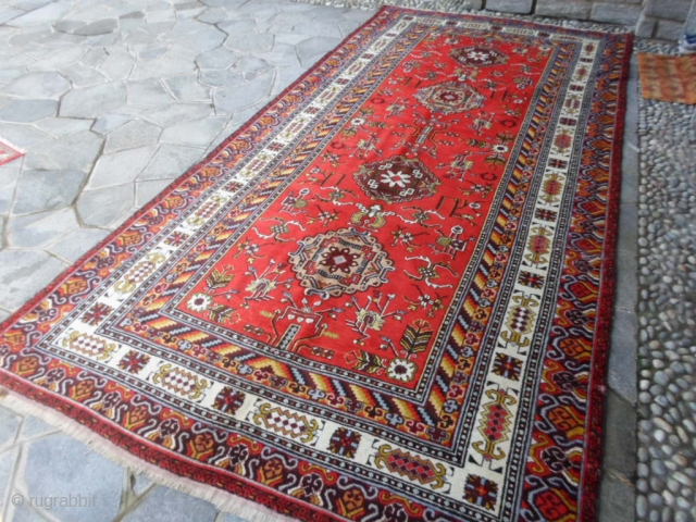 Orietal carpet knotted in the Oasi of KHOTAN, in the
EAST TURKESTAN. In good condition. More photos on your
request. Great size: m. 4.24 x 2.09.
Original main border with cloudbands design, and a lot
of  ...