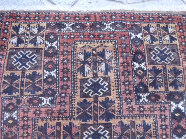 130 x 91 cm. is the size of this antique Belouch tribe. In very good condition and
washed. More pitures or info on request.  Best regards from COMO,  Maurice !  