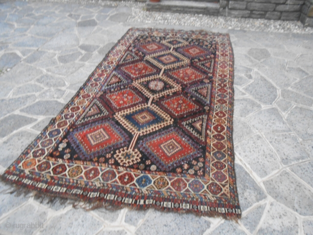 316 x 166  cm

Antique South-west persian carpet in good condition (look the photos).
Wull pile but with 4/5 holes.
All wool and natural dyes.
Original patter.
I think QASQHA'I or LORY antique carpet. 
Please, ask  ...