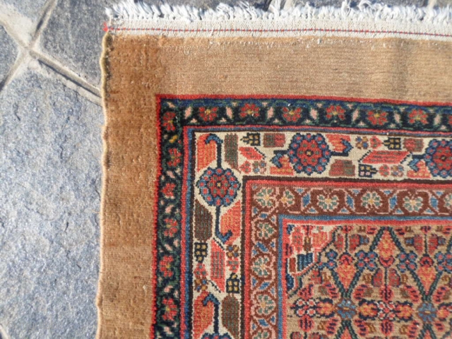 SERABEND runner antique in very good condition.
Full pile and original size of 400x100 cm.
Design botteh mir and camel hair, with natural
dyes for this runner. Khotted with a fine knot.
More info and photos  ...