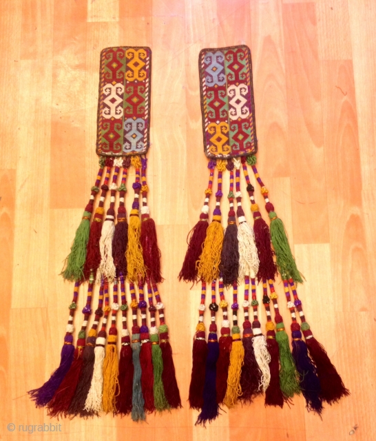 Uzbek asian ethnic tribal tassel
Old accessories and silk colored tassel 
Very good quality

Size: 
height :70 cm

FAST WORLDWIDE SHIPPING by FEDEX almost within 3 to 5 working days ...
can be tracked at www.fedex.com

Could  ...