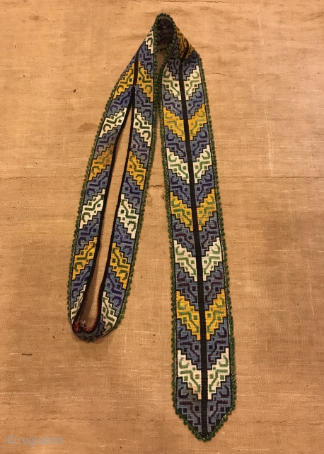 Uzbek vintage embroidered tie accessories 
Ethnic tribal textiles 

Size : 112 cm x 8 cm

Fast shipping worldwide 

Thank you visiting for my shop :)         