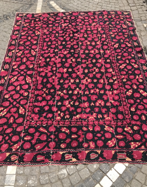 Antique Rare Uzbek Suzani, handmade Suzani bedcover, wall hanging embroidery textiles, home decoration textiles


Size: 240 cm X 190 cm

FAST WORLDWIDE SHIPPING almost within 3 to 5 working days ...    