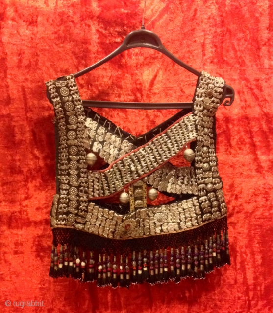 Vintage unique silver armor clothing,
Ethnic tribal handmade clothes

Size: 45 cm x 45 cm

Fast shipping all over the world,!

Thanks visiting for my shop :)          