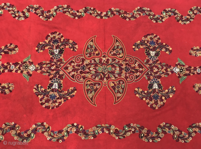 Antique 19.th persian embroidered textiles 

Size: 180 cm x 110 cm

Fast world shipping 

Thank you for visiting my shop              