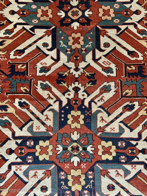 Caucasian Karabagh Sunburst Rug - c. 1880 - 5'6 x 8'6 - 170 x 265 cm                 