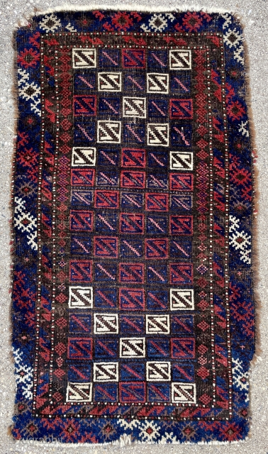 Baluch Balisht with powerful and rare drawing emphasized by the weavers use of white - Zs in Xs               