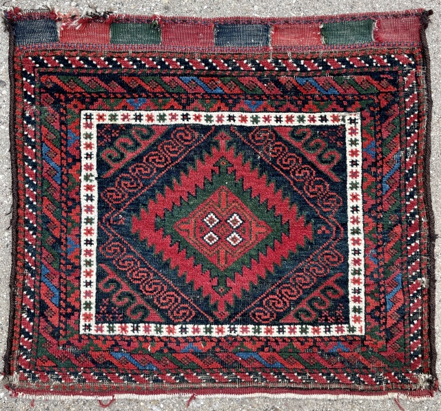 Fine and Colorful Baluch bagface - 21" x 19" - 54 x 48 cm.                   