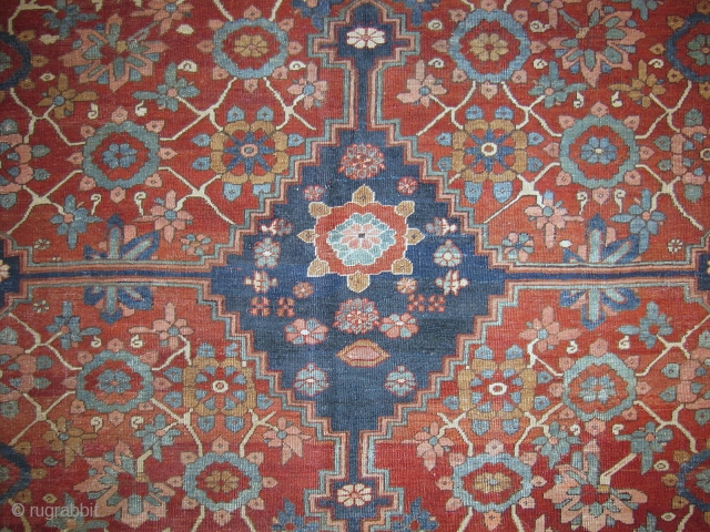 Large Northwest Persian Carpet, Bakshaish or Serapi with ivory ground and rare Mina-Khani design, 10'3 x 12'11, late 19th century.             