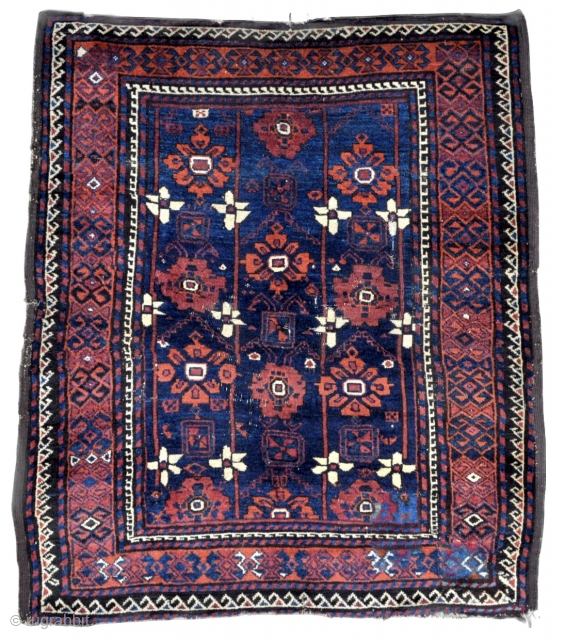 Wild Mina-Khani Baluch Rug - 4’5 x 5’3 / 135 x 160 cm.                    