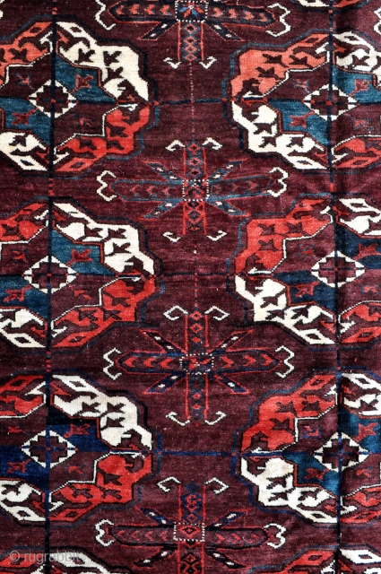 Yomud Turkmen Main carpet - 6’6 x 9’10 – 198 x 299 cm. - see link for details and more pictures - http://www.yorukruggallery.com/product/yomud-turkmen-main-carpet-66-x-910/          