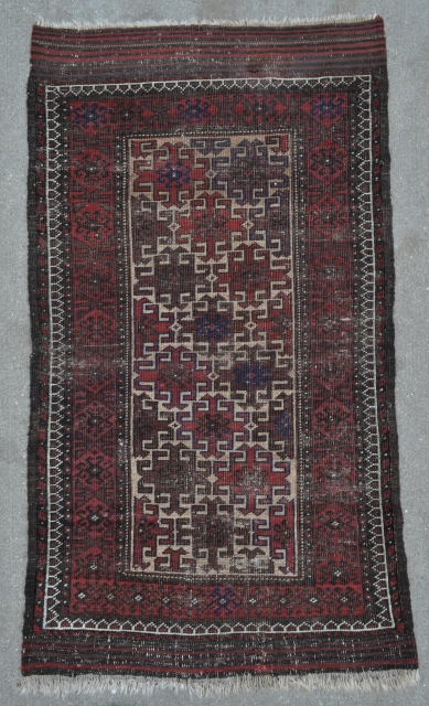 Antique Baluch rug - late 19th c. - 2'7 x 4'6 - 79 x 137 cm.                 