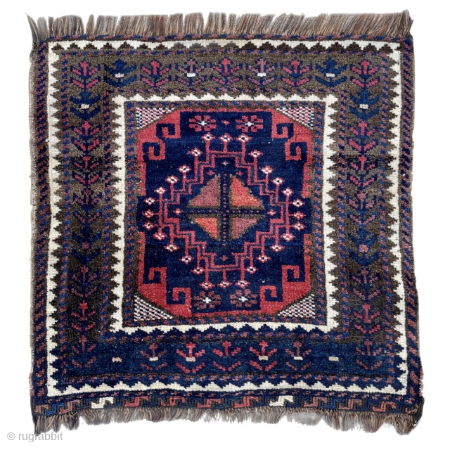 Baluch Bagface in great shape with lovely medallion design and flower border                     
