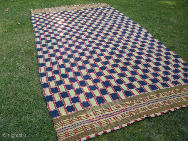 great Old Ewe cloth. A really simple and cool west African weaving.                     