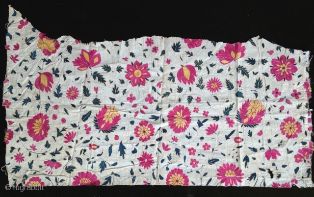 Beautiful frag of 'Moghol' period embroidery from india ,
Silk on coton, Circa : 18th,
Size : 58cmX34cm                 