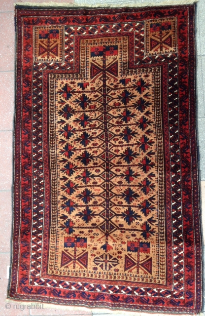 September sale : A nice wool Prayer Baluch rug ( Iran Part ) 
Circa : End 19th.
condition : Good , Never repaired .          