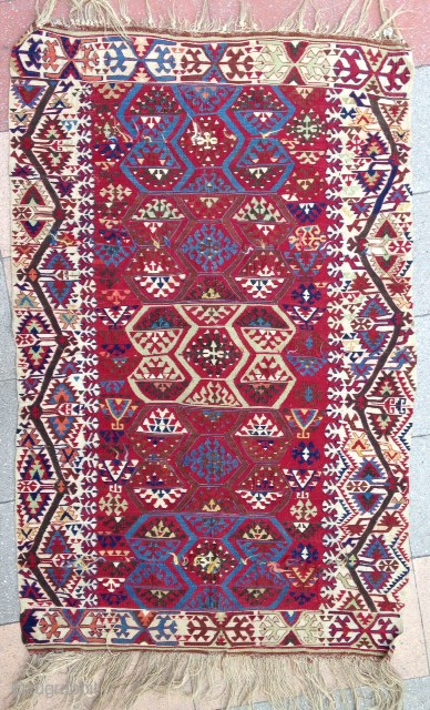 Smal size Anatolian Kilim ( Reyhanli ) in a good condition ! 
Never repaired , Pretty one.
Size : 157x98 
Circa : 19th.           