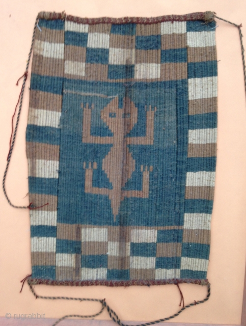 A nice Precolombian Textile ,
Circa : 8th or 9th !
Size : 38x27cm
Condition : Good.                   