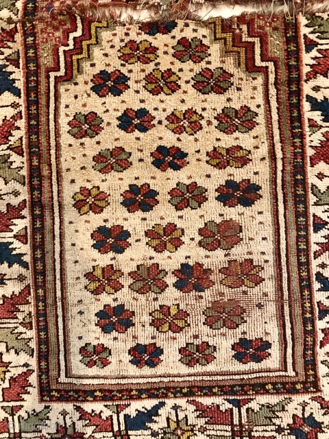 Manastir Balkan prayer rug, damaged

150 x 113 cm                         