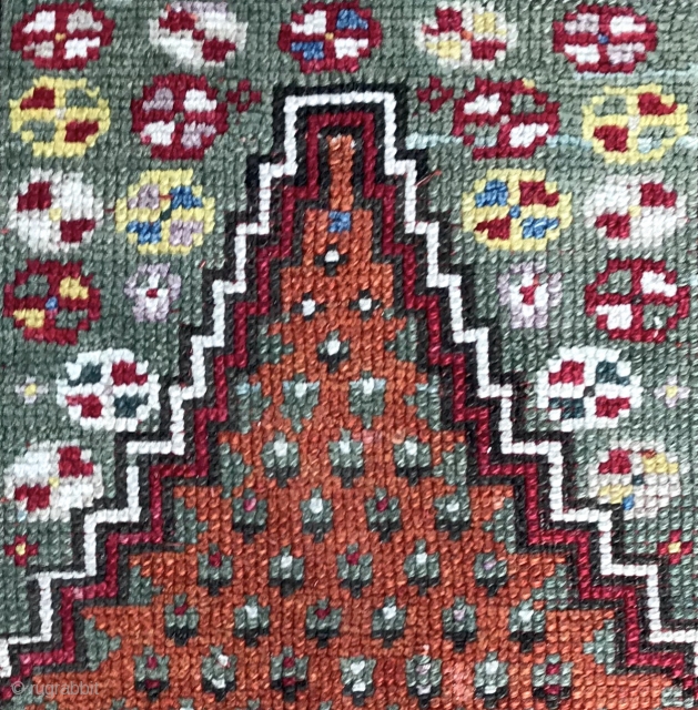 Westanatolian Kozak rug
ca. 1900
120x95cm                             