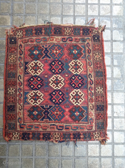 Antique Quch Kurd Sumak.
Size 60x53                            