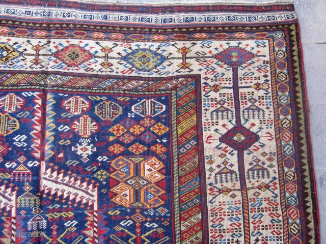 Shakarlu rug .19th all vegetable dyes.
in very good condition.size.310x160                        