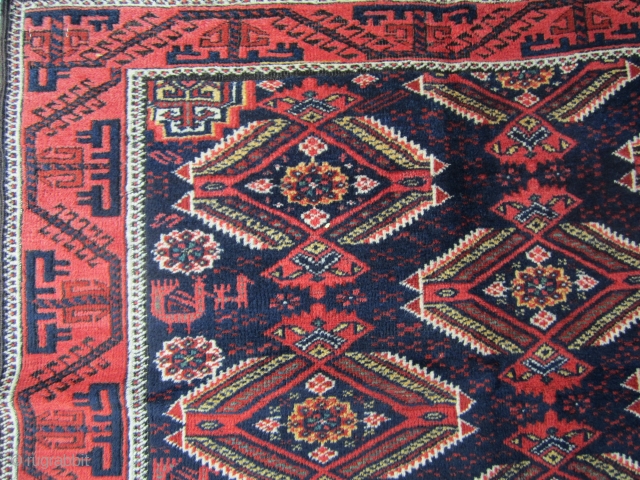 Old baluch natural colors 120 years old.
very good condition. full pile.size 175x115                     