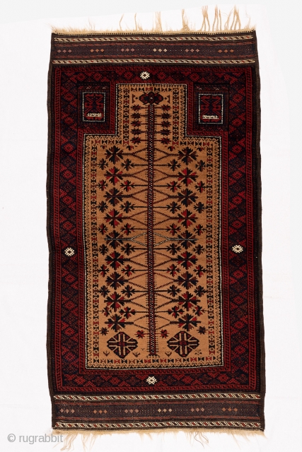 Beloush Rug, Persia
age: dated AH 1334 / 1916 AD,
155 x 80 cm (No. 19755),
excellent condition
                  