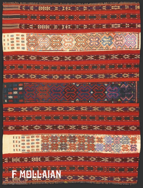 Antique Caucasian Sumak Kilim, 1900-1920,

181 × 140 cm (5' 11" × 4' 7"),                    