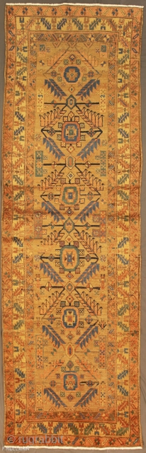 Antique Persian Bakshaish Runner Rug, 1900-1920
310 × 93 cm (10' 2" × 3' 0")
                   