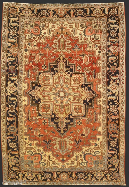 Beautiful Antique Persian Heriz Carpet, ca. 1900
300 × 210 cm (9' 10" × 6' 10")

Extra EU citizens/UE Companies: €1,631.15              