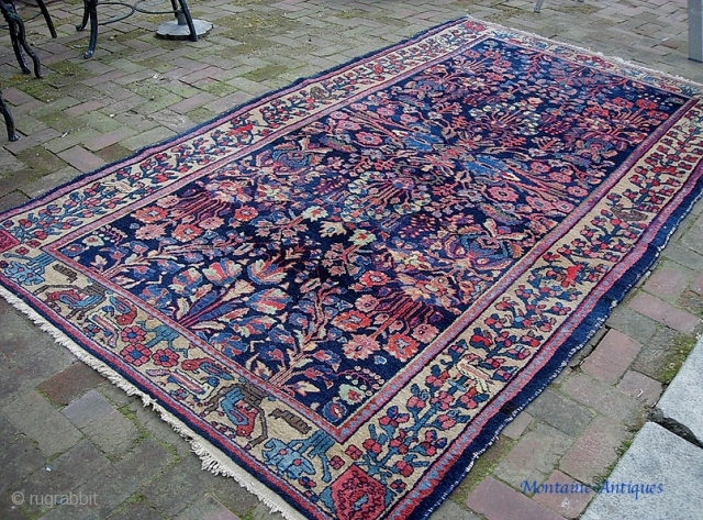 Bahktiari...emulating a Lilihan. 5 ft 8 inches by 9 ft 9 inches. Handsome deco rug and a great size. Some very pretty colors in this. Condition is excellent with thick pile all  ...