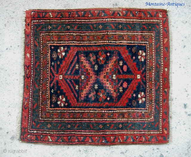 Cute little Pushti mat 18 inches by 19 inches. Maybe Kurd? Balouchi?  Excellent condition $12 to ship in usa.             