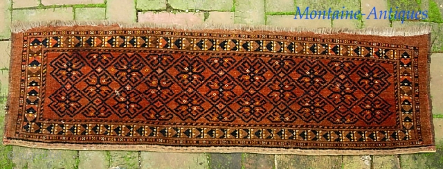 Turkoman. 1 ft 10 inches x 4 ft 6 inches. Ersari? Great size to use as a table runner. One little pinky size hole toward left side; some attrition at edges; otherwise  ...