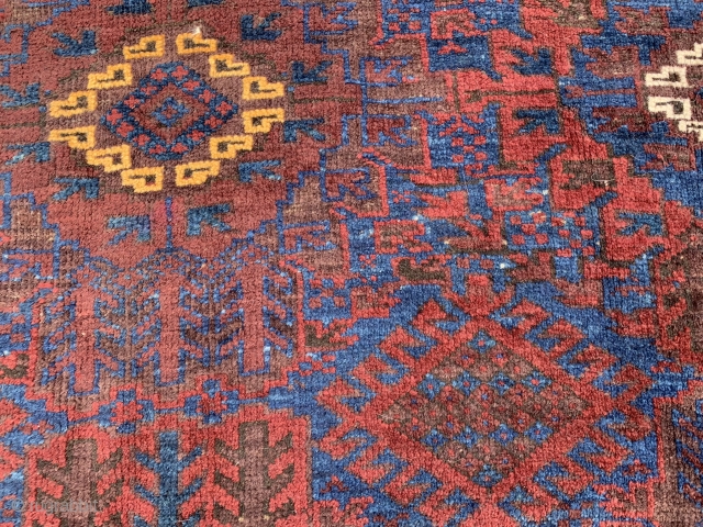 Detail of antique Timuri Baluchi main carpet in mint condition measuring 6’9”x 10’ pile to pile and 6’9” x 12’3” if you include kilim ends. Thanks       