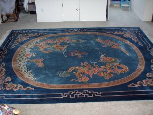 Rug-Pickers find as found: A 1920's Chinese carpet measuring 9x12, in great condition.  Thanks for looking and happy Holidays.             