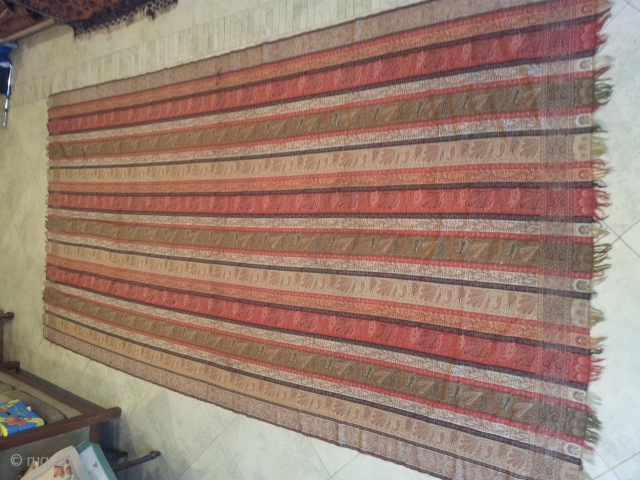 khashir textile
begining of 20th century
good condition
size : 1.60 x 3.18                       