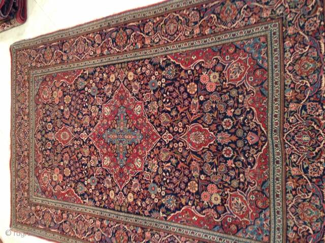 kASHAN  Over 100 years
Very good condition
Full Pyle
Great weaving
Slight rubbing on side
SIZE: 134 X 204                  