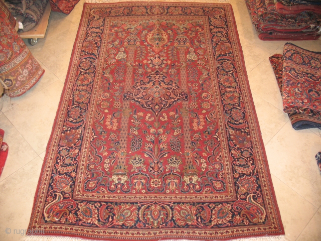 ANTIQUE KASHANN CIRCA 1900 
Excellent Condition
SIZE :  130 X 210 
ITEM NO. 27                   