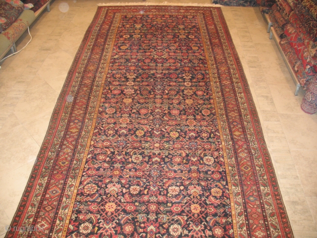 FARHAN CIRCA 1900
PERFECT CONDITION
SIZE : 181 X 410
ITEM NO. 91                       