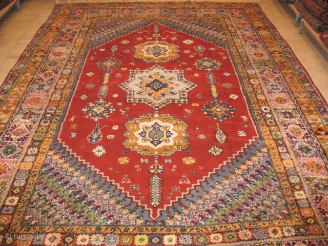 ANTIQUE Morocco rabat

The second half of the 20th century
perfect condition
size : 240 X 347
ITEM NO. 139                 