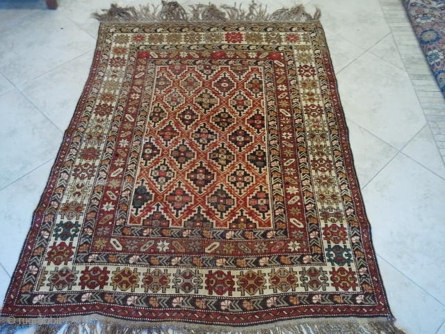 ANTIQUE SHIRVAN 
SIZE 1.12 X 1.50 CM                          