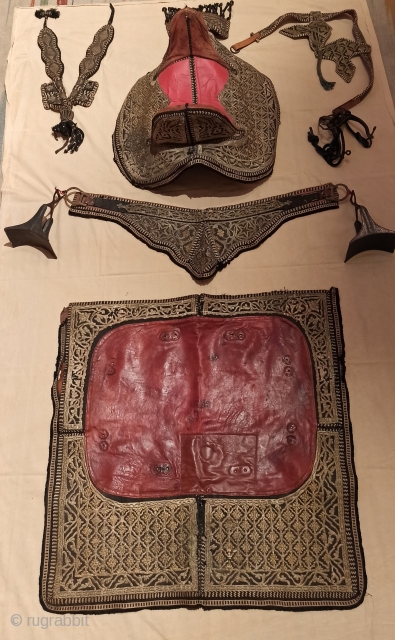 Antique Ottoman handwork horse saddle kit,full set ,full Handwork embroidery.collectibles very Rare pieces.
Museum quality.
woven on leather. silver and metallic embroidery.

Contact : mkose73@hotmail.com           