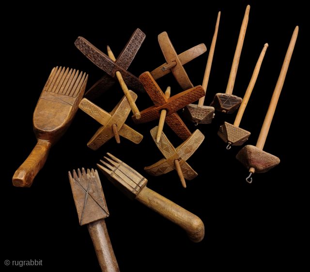 Antique Anatolian Wood spindle and comb collection.
Please contact from murathanantiques@gmail.com                       