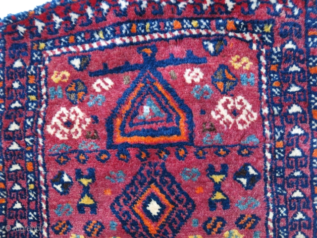 South Eastern Anatolia Gaziantep - Kurdish yastik- antique pillow cover. very fine high altitude wool with natural colors. circa 1900 - 1920 - size : 29" X 18,5" -- 74 cm X  ...