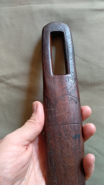 Anatolian-Turkmen wood weaving knife. Size 5 cm x 44 cm.                       