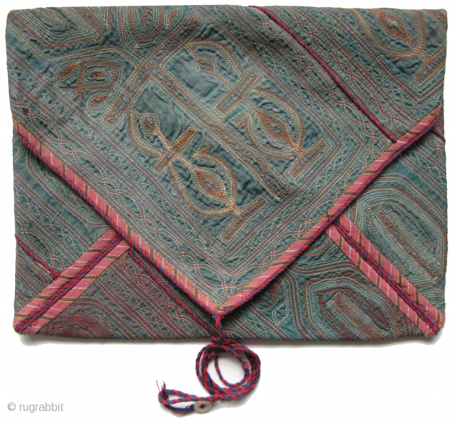 Turkmen Vanity bag. Size: 12.5" x 10" - 32 cm x 25 cm                    